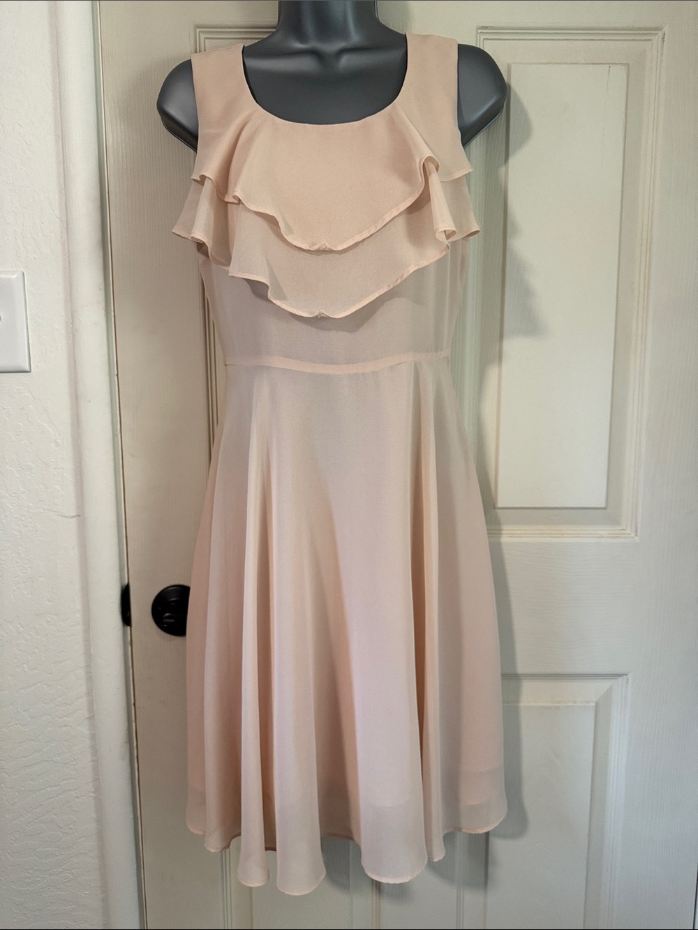 H&M Sleeveless Tiered Ruffle Mini Dress in Light Blush